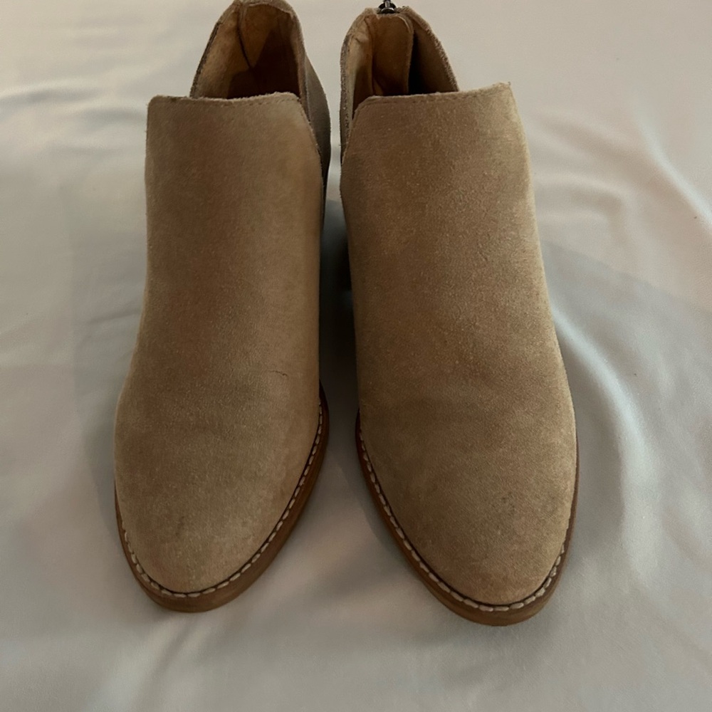 Lucky Brand Suede Tan Ankle Boot Sz 6 1/2